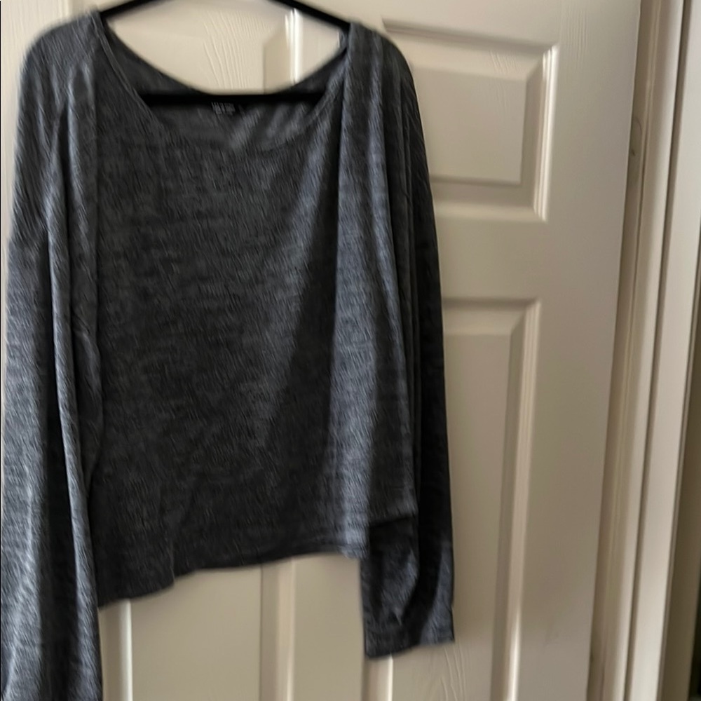 Women's Gray Top